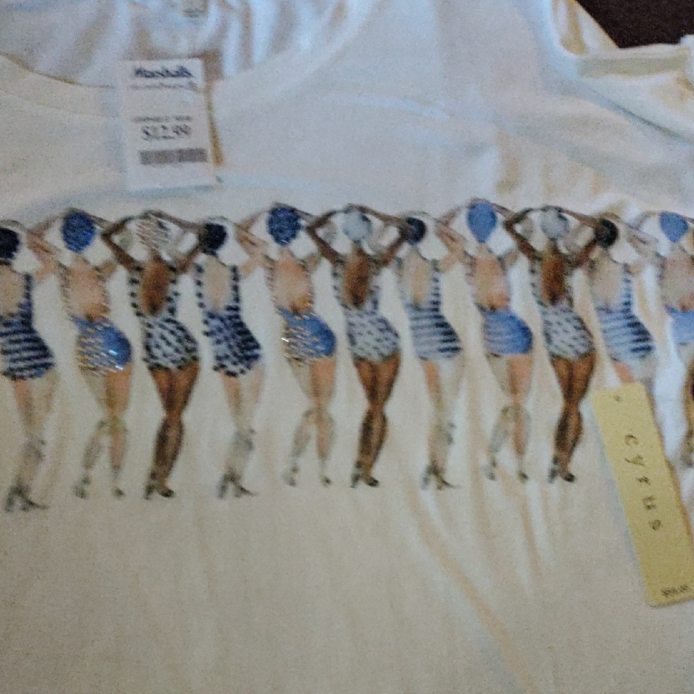 Cyrus White Tee with Blue and Beige Graphic - Picture 7 of 11